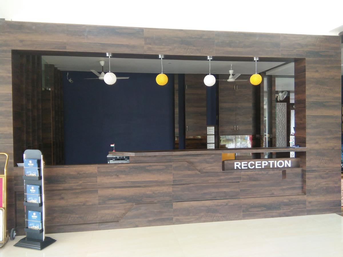 Silver Estate Resort Tikamgarh Екстериор снимка